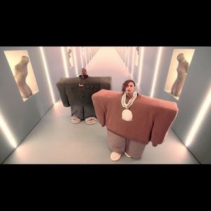 Meet your Posher, Connor